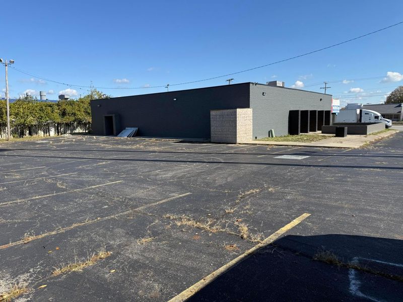 85 Phillipi Road, Columbus, OH 43228 Photo 10