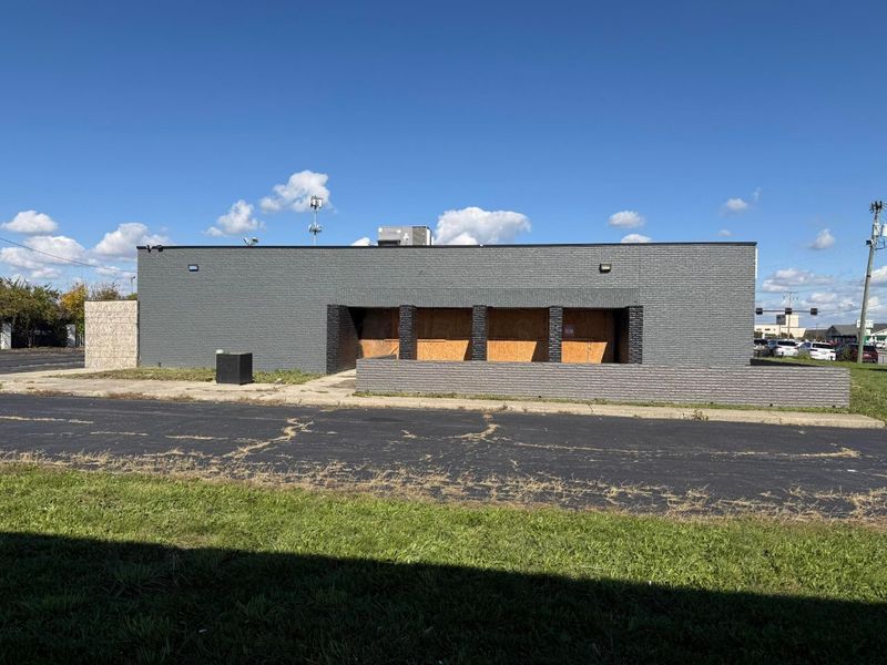 85 Phillipi Road, Columbus, OH 43228 Photo 6