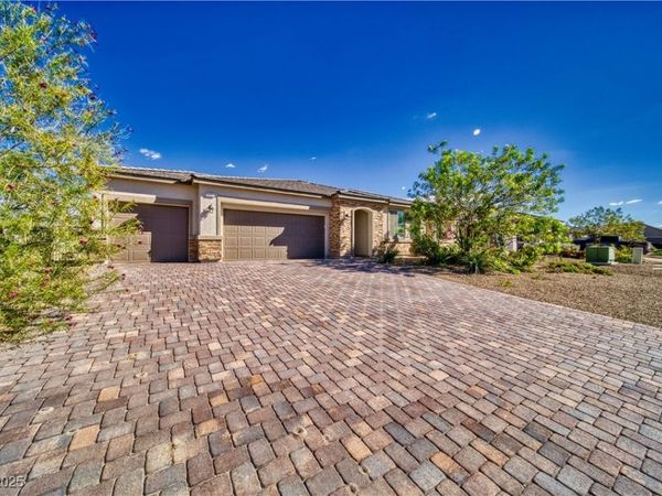 6431 Sundance Street, Pahrump, NV 89061