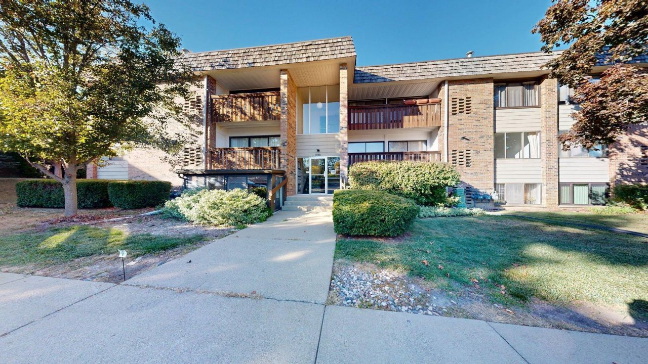 1235 S Maple Road, Unit 101, Ann Arbor, MI 48103 Main Photo