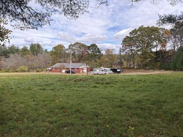 194 Old Greenwich Plains Rd, Hardwick, MA 01082