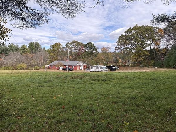 194 Old Greenwich Plains Rd, Hardwick, MA 01082