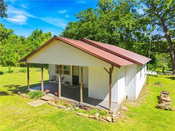 464220 E 888 Road, Stilwell, OK 74960