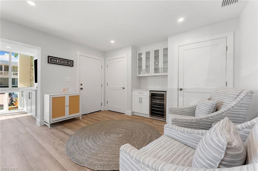 2100 Gulf Shore Blvd N, Unit 107, Naples, FL 34102 Photo