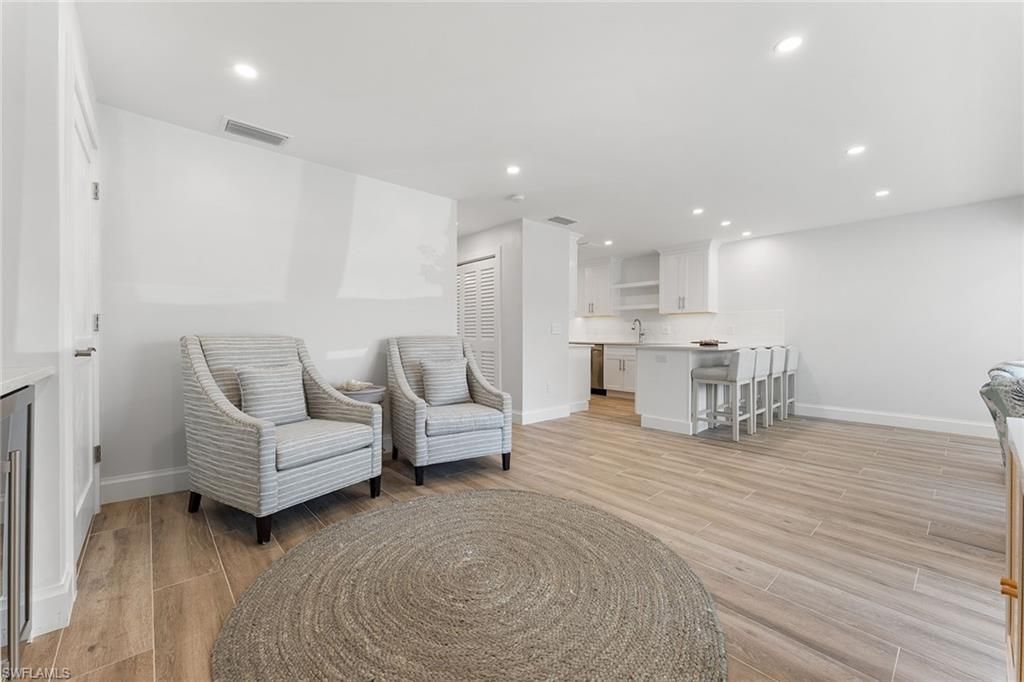 2100 Gulf Shore Blvd N, Unit 107, Naples, FL 34102 Photo