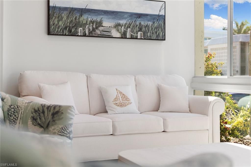 2100 Gulf Shore Blvd N, Unit 107, Naples, FL 34102 Photo