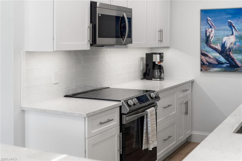 2100 Gulf Shore Blvd N, Unit 107, Naples, FL 34102 Photo