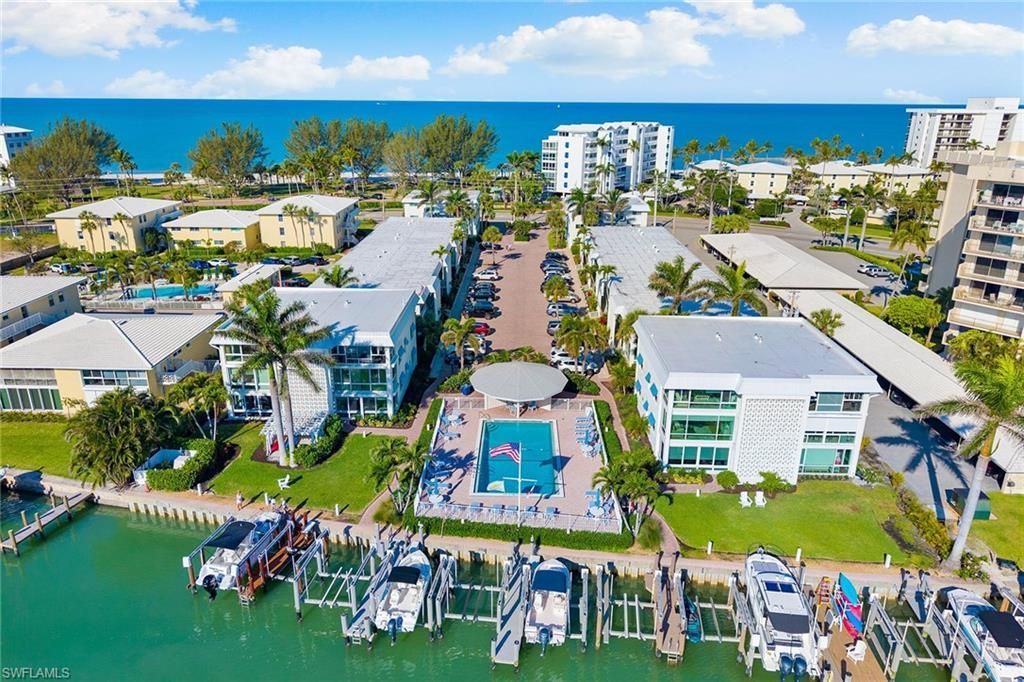 2100 Gulf Shore Blvd N, Unit 107, Naples, FL 34102 Photo