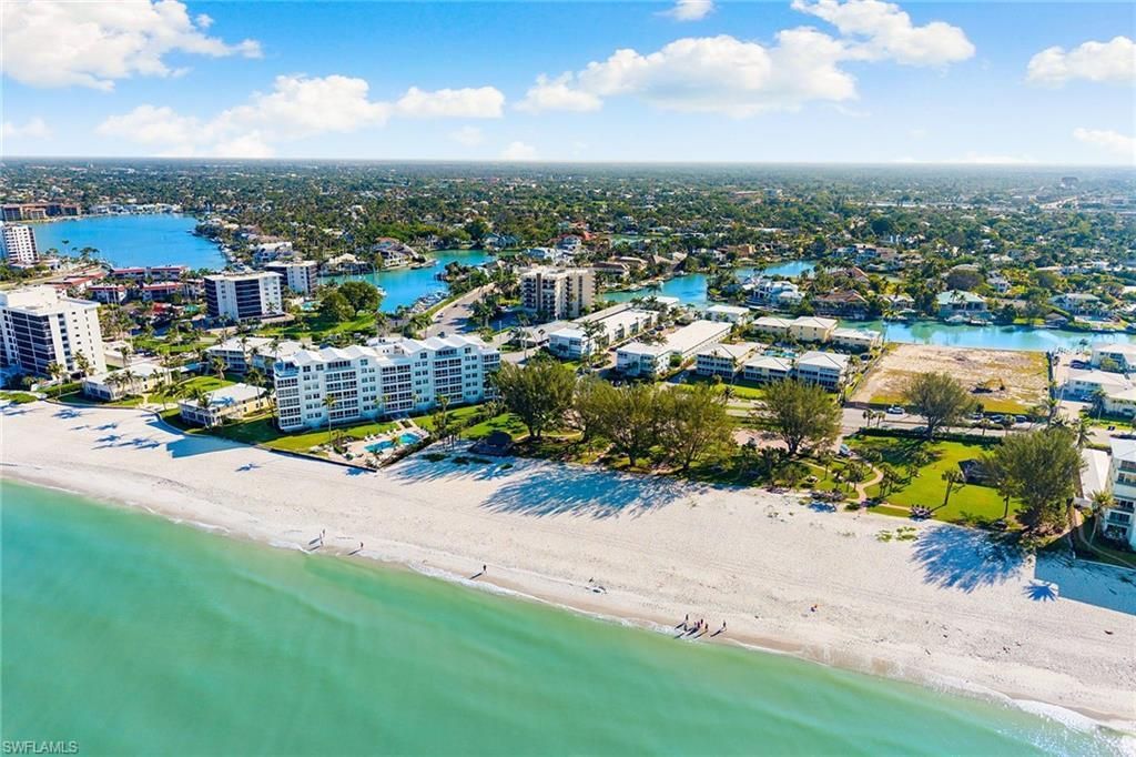 2100 Gulf Shore Blvd N, Unit 107, Naples, FL 34102 Photo