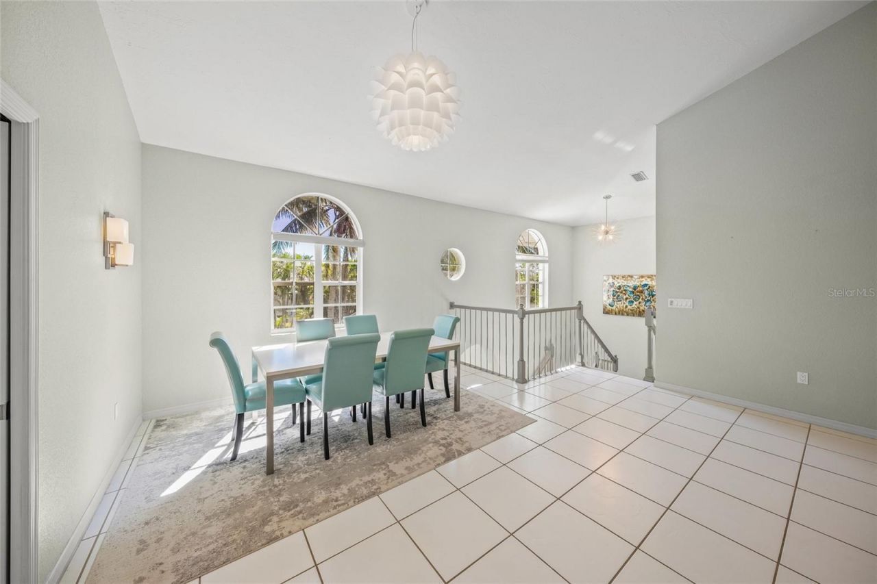 569 Juan Anasco Drive, Longboat Key, FL 34228 Photo