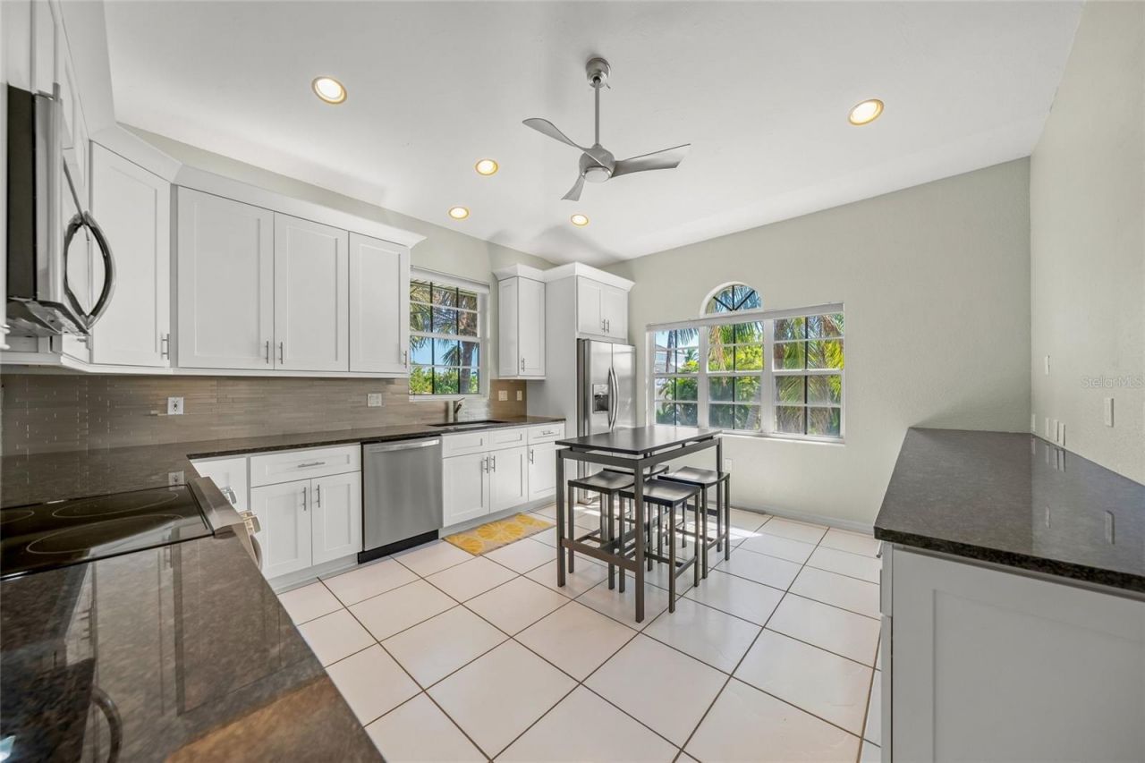 569 Juan Anasco Drive, Longboat Key, FL 34228 Photo