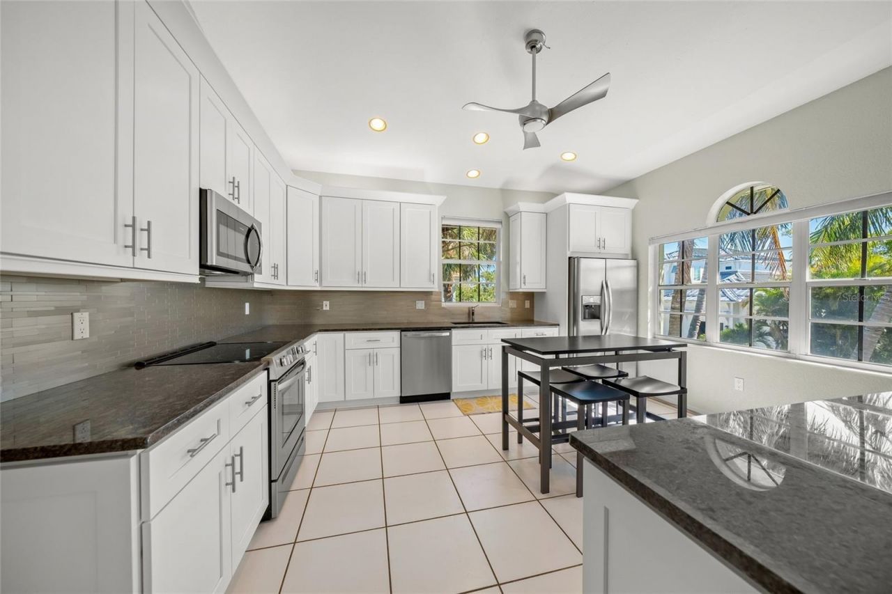 569 Juan Anasco Drive, Longboat Key, FL 34228 Photo