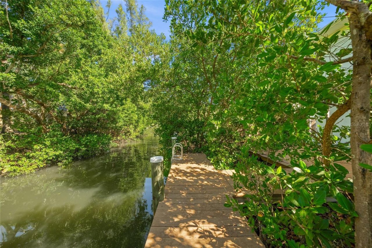 569 Juan Anasco Drive, Longboat Key, FL 34228 Photo