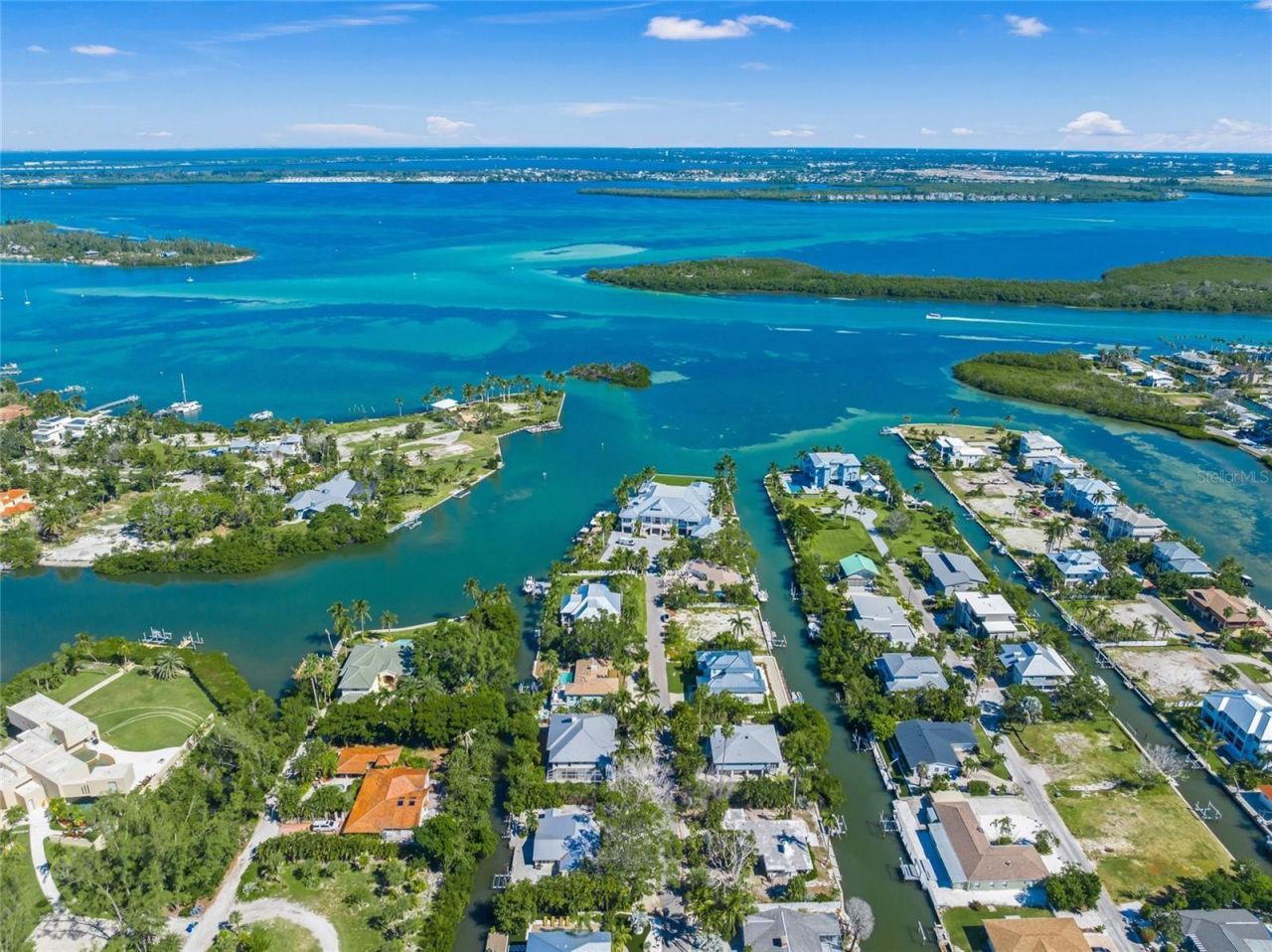 569 Juan Anasco Drive, Longboat Key, FL 34228 Photo