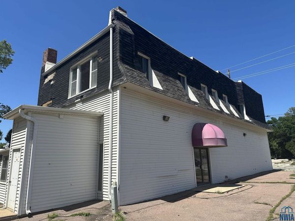 5206 Military Rd, Sioux City, IA 51109