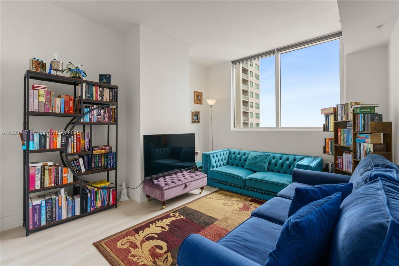 253 NE 2nd St, Unit 2003, Miami, FL 33132 Photo