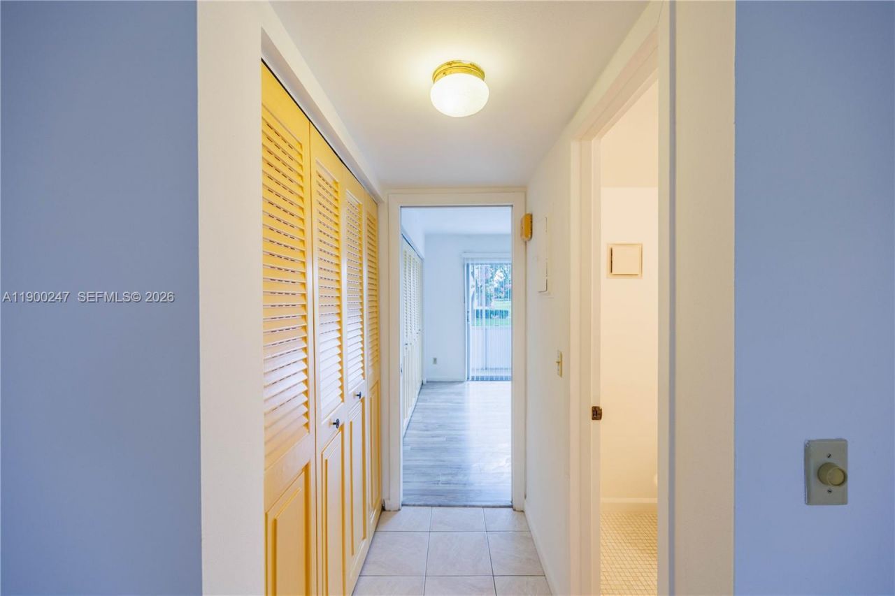 303 Preston H, Unit 303, Boca Raton, FL 33434 Photo
