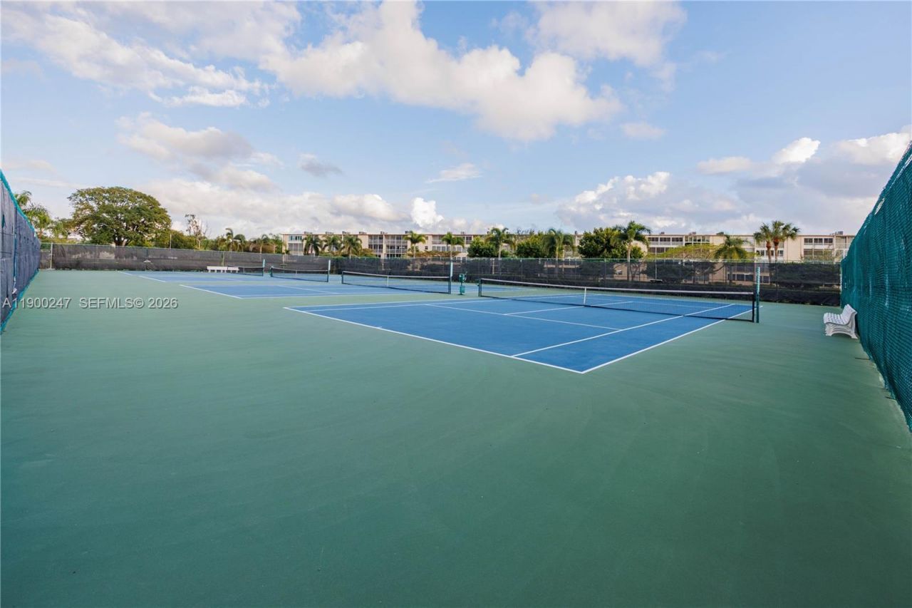 303 Preston H, Unit 303, Boca Raton, FL 33434 Photo