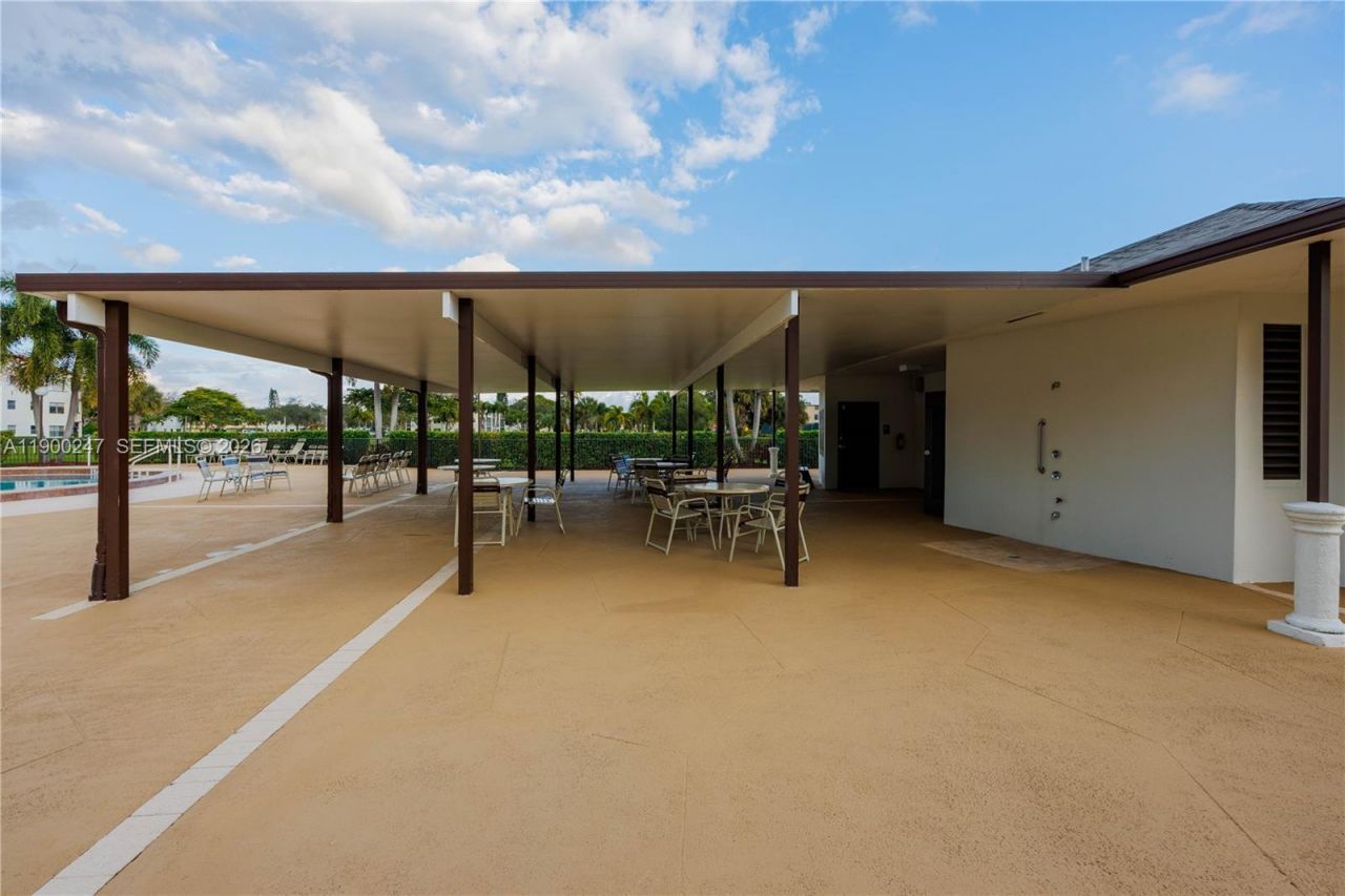 303 Preston H, Unit 303, Boca Raton, FL 33434 Photo