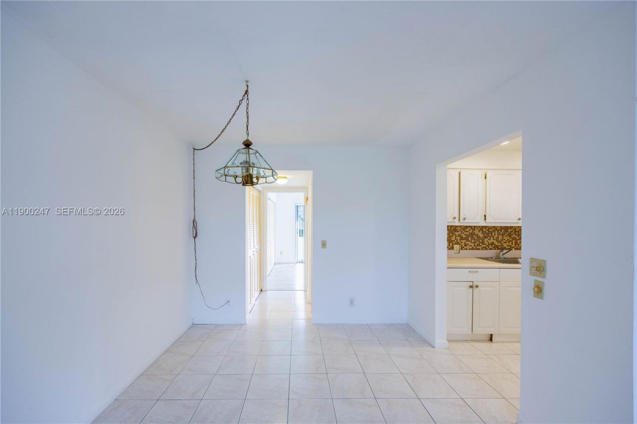 303 Preston H, Unit 303, Boca Raton, FL 33434 Photo