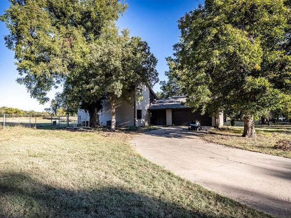 912 NW Apache Drive, Lawton, OK 73507