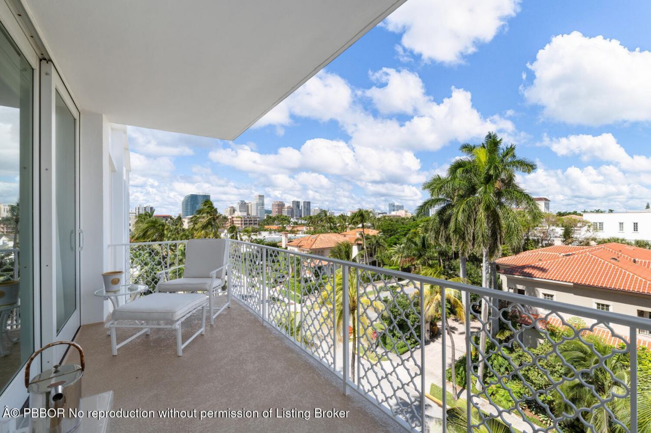 354 Chilean Avenue, Unit 6E, Palm Beach, FL 33480 Photo