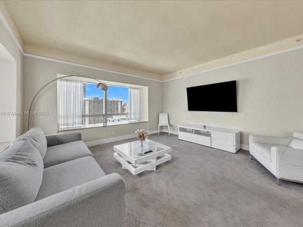 1435 Brickell Ave, Unit 3112, Miami, FL 33131