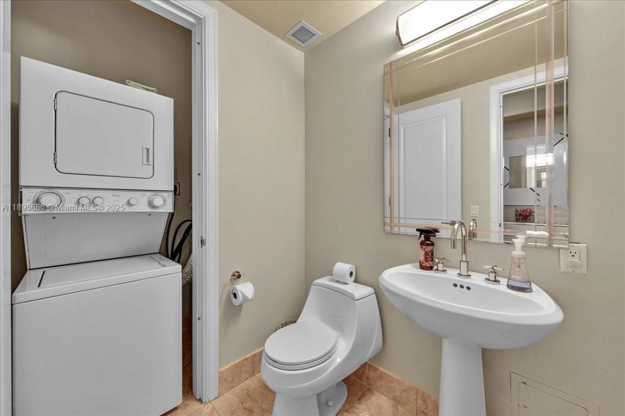 1435 Brickell Ave, Unit 3112, Miami, FL 33131 Photo