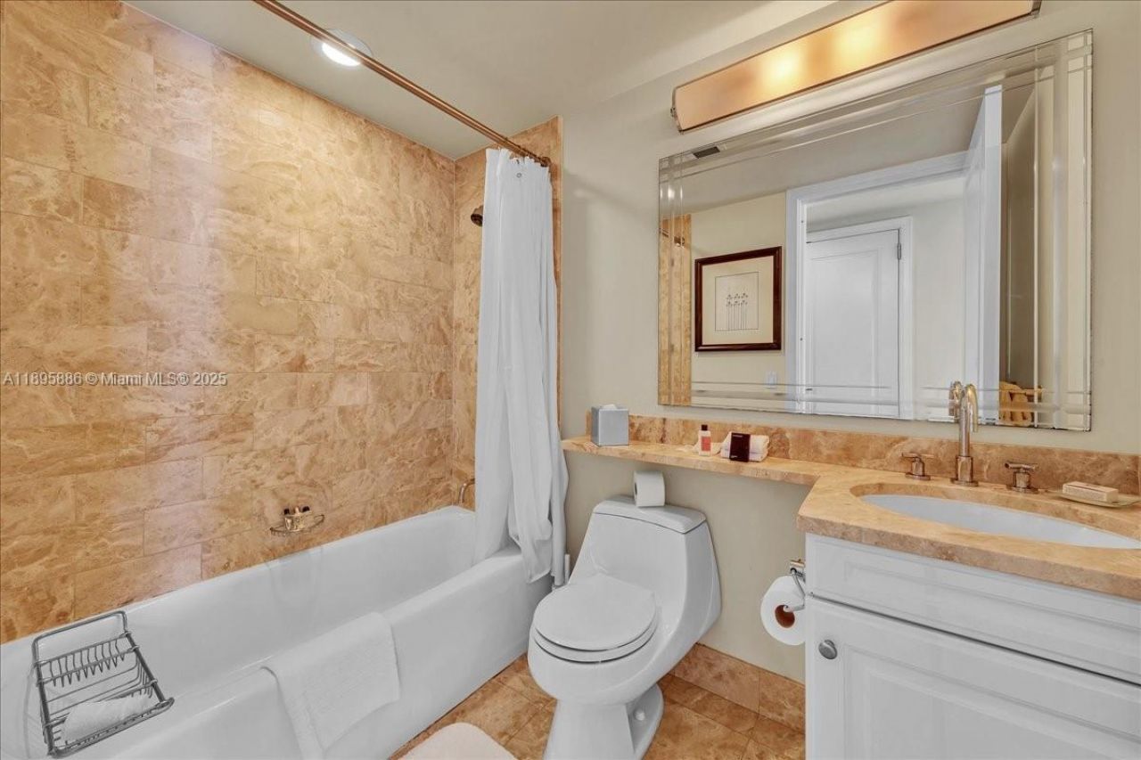 1435 Brickell Ave, Unit 3112, Miami, FL 33131 Photo