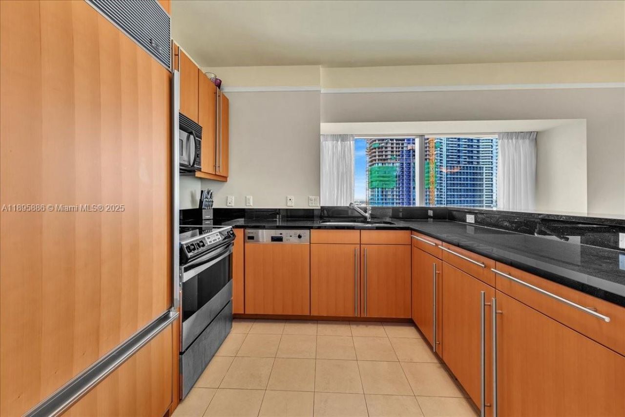 1435 Brickell Ave, Unit 3112, Miami, FL 33131 Photo