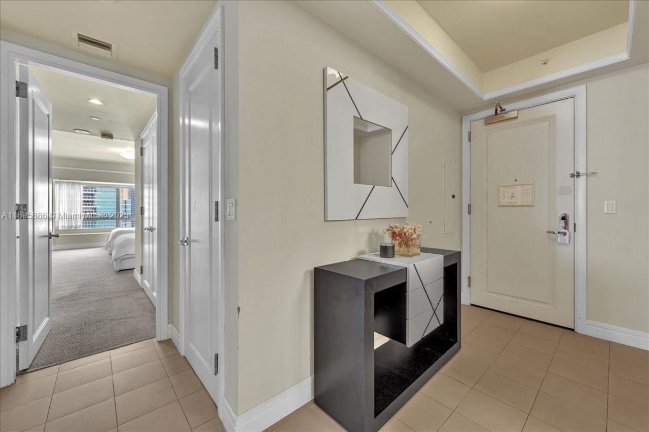 1435 Brickell Ave, Unit 3112, Miami, FL 33131 Photo