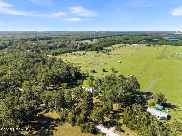 27061 29TH Road, Branford, FL 32008