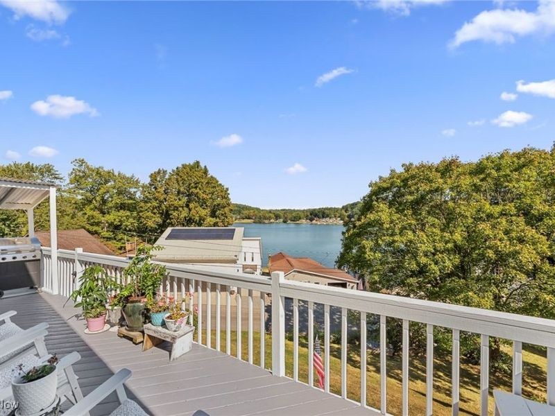 32042 Sunset Drive, Hanoverton, OH 44423 Photo 3