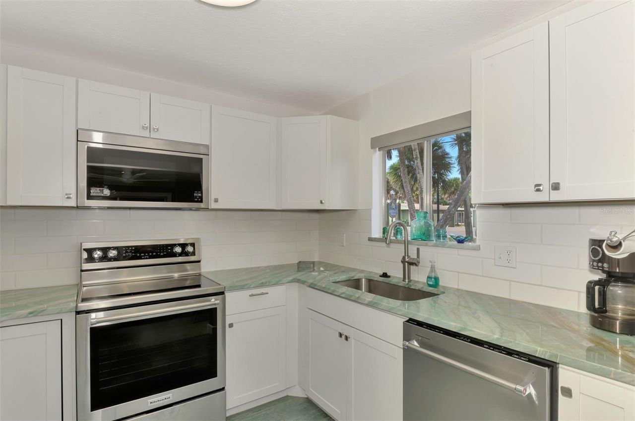 2985 N Beach Road, Unit C5-3, Englewood, FL 34223 Photo