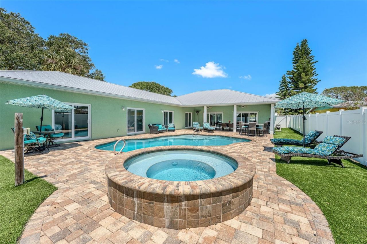 303 Harrison Avenue, Cape Canaveral, FL 32920 Photo