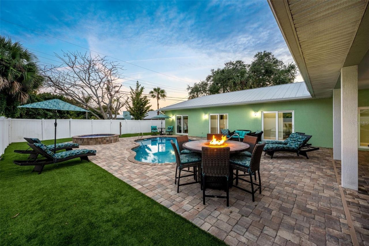 303 Harrison Avenue, Cape Canaveral, FL 32920 Photo