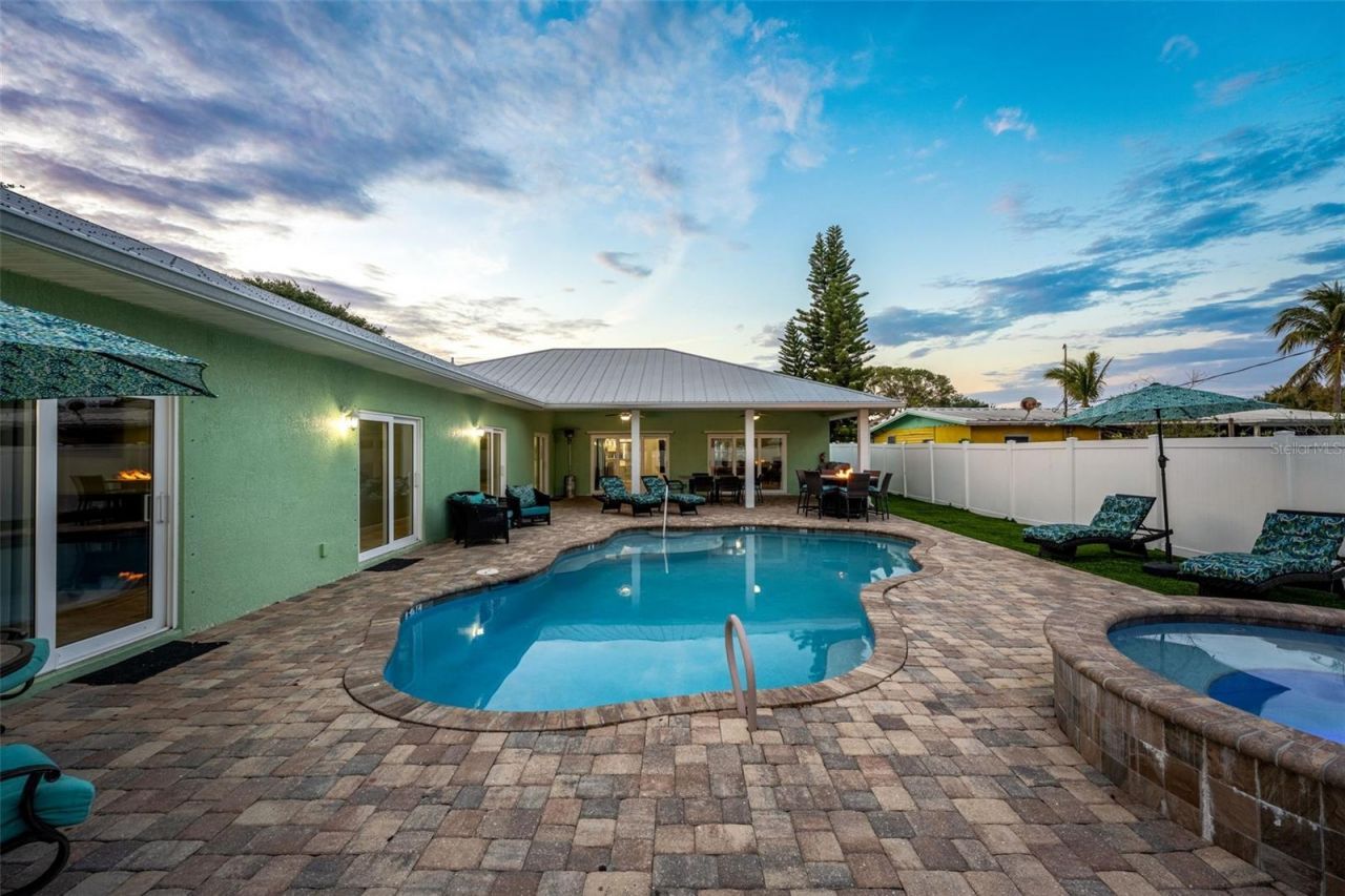 303 Harrison Avenue, Cape Canaveral, FL 32920 Photo