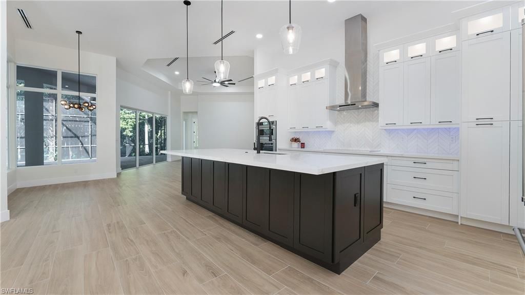 111 17th St Nw, Naples, FL 34120 Photo