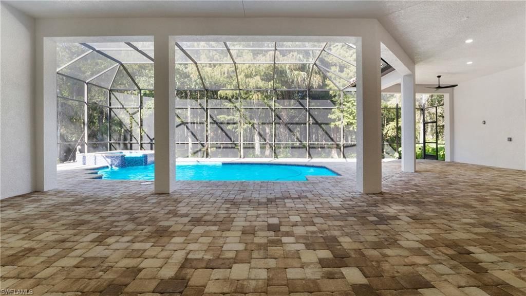 111 17th St Nw, Naples, FL 34120 Photo
