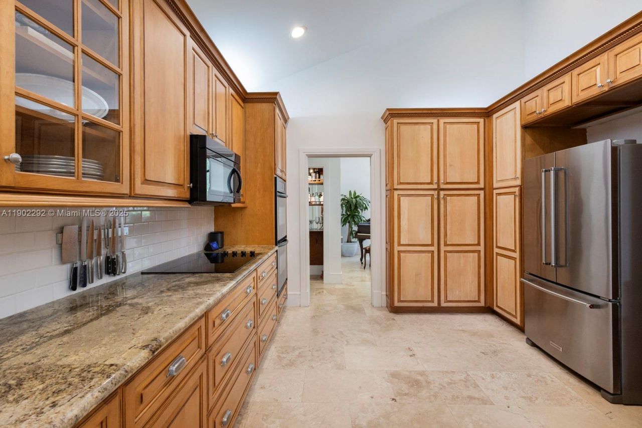 11003 SW 77th Ct Cir, Pinecrest, FL 33156 Photo