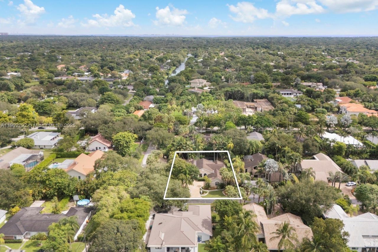 11003 SW 77th Ct Cir, Pinecrest, FL 33156 Photo