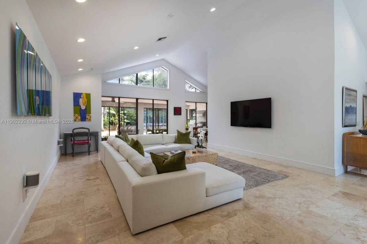 11003 SW 77th Ct Cir, Pinecrest, FL 33156 Photo