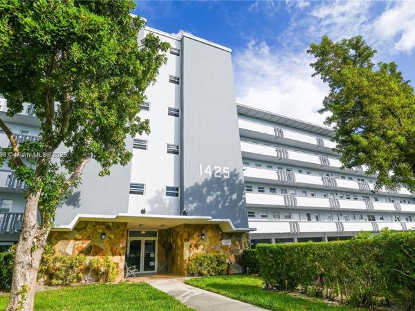 1425 Atlantic Shores Blvd, Unit 204, Hallandale Beach, FL 33009