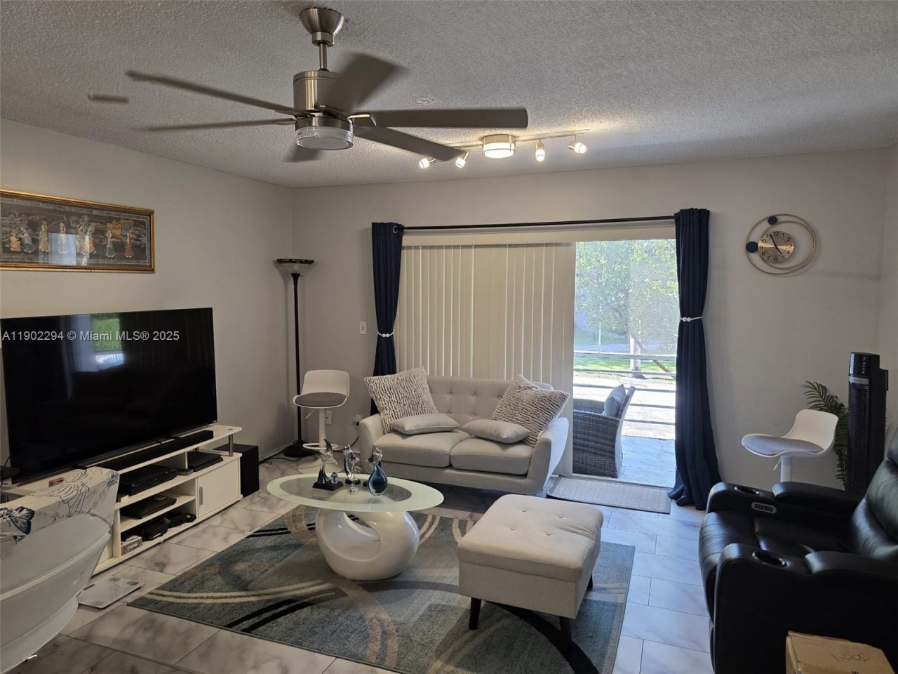 1425 Atlantic Shores Blvd, Unit 204, Hallandale Beach, FL 33009 Photo