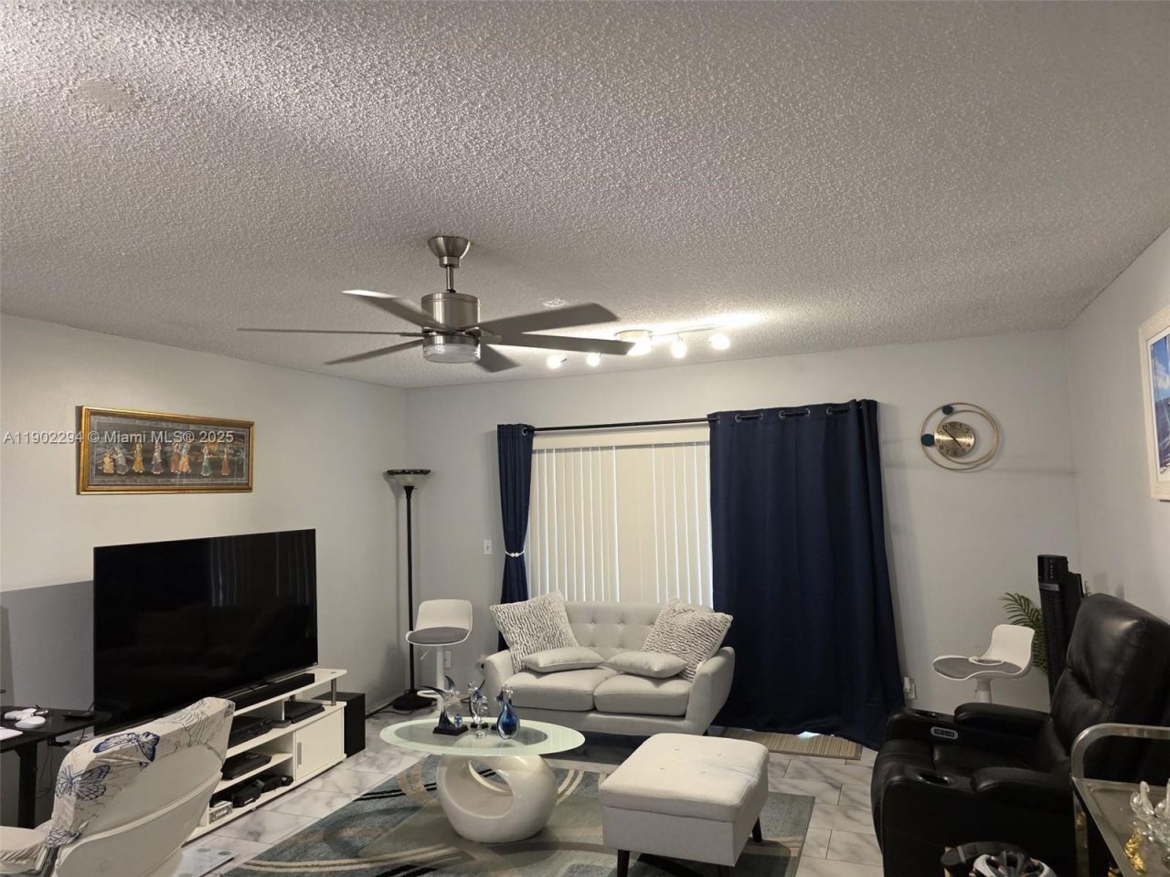 1425 Atlantic Shores Blvd, Unit 204, Hallandale Beach, FL 33009 Photo