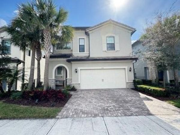 2434 Primrose Pl, Oakland Park, FL 33309