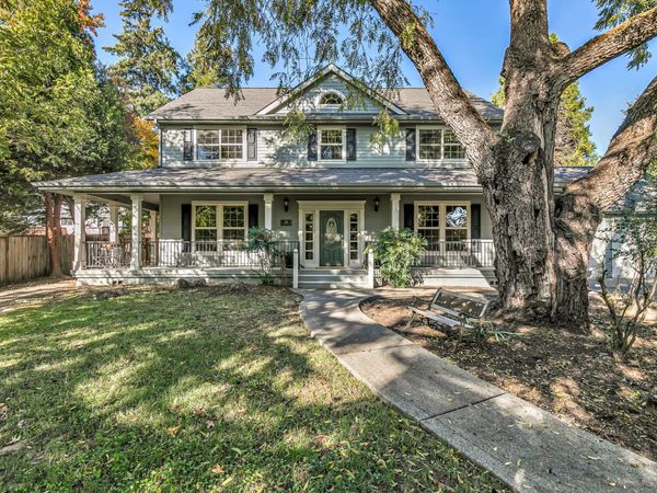 245 Jackson Creek Drive, Jacksonville, OR 97530