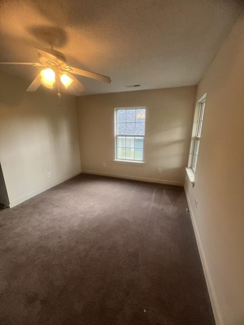 1906 Norwood Street Photo 6