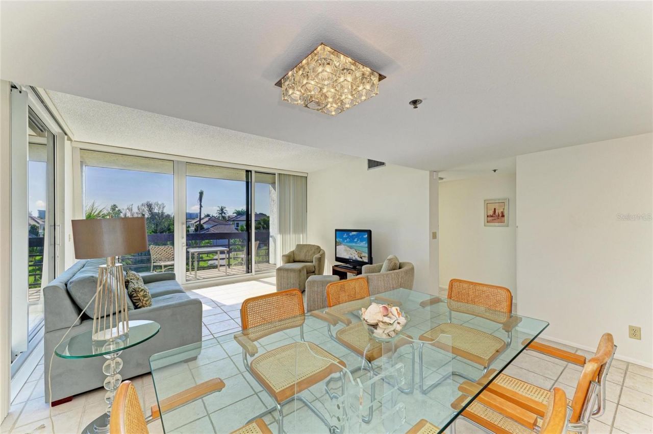 1065 Gulf Of Mexico Drive, Unit 201, Longboat Key, FL 34228 Photo