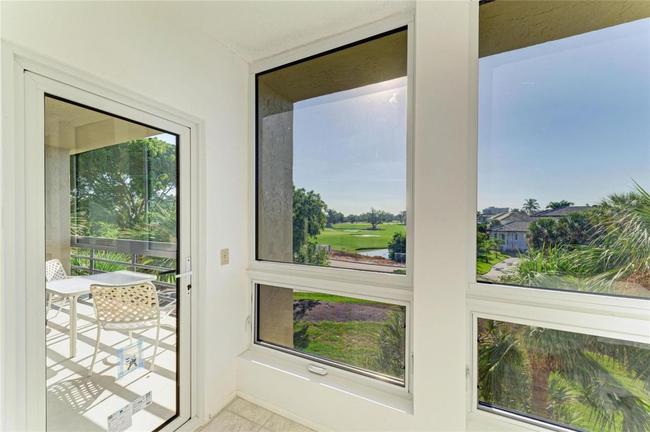 1065 Gulf Of Mexico Drive, Unit 201, Longboat Key, FL 34228 Photo